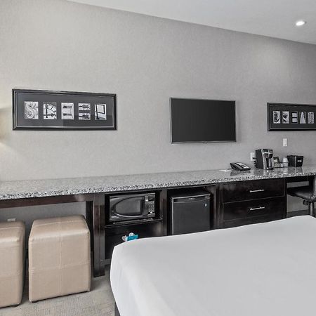 Home Inn & Suites Regina Airport Eksteriør bilde