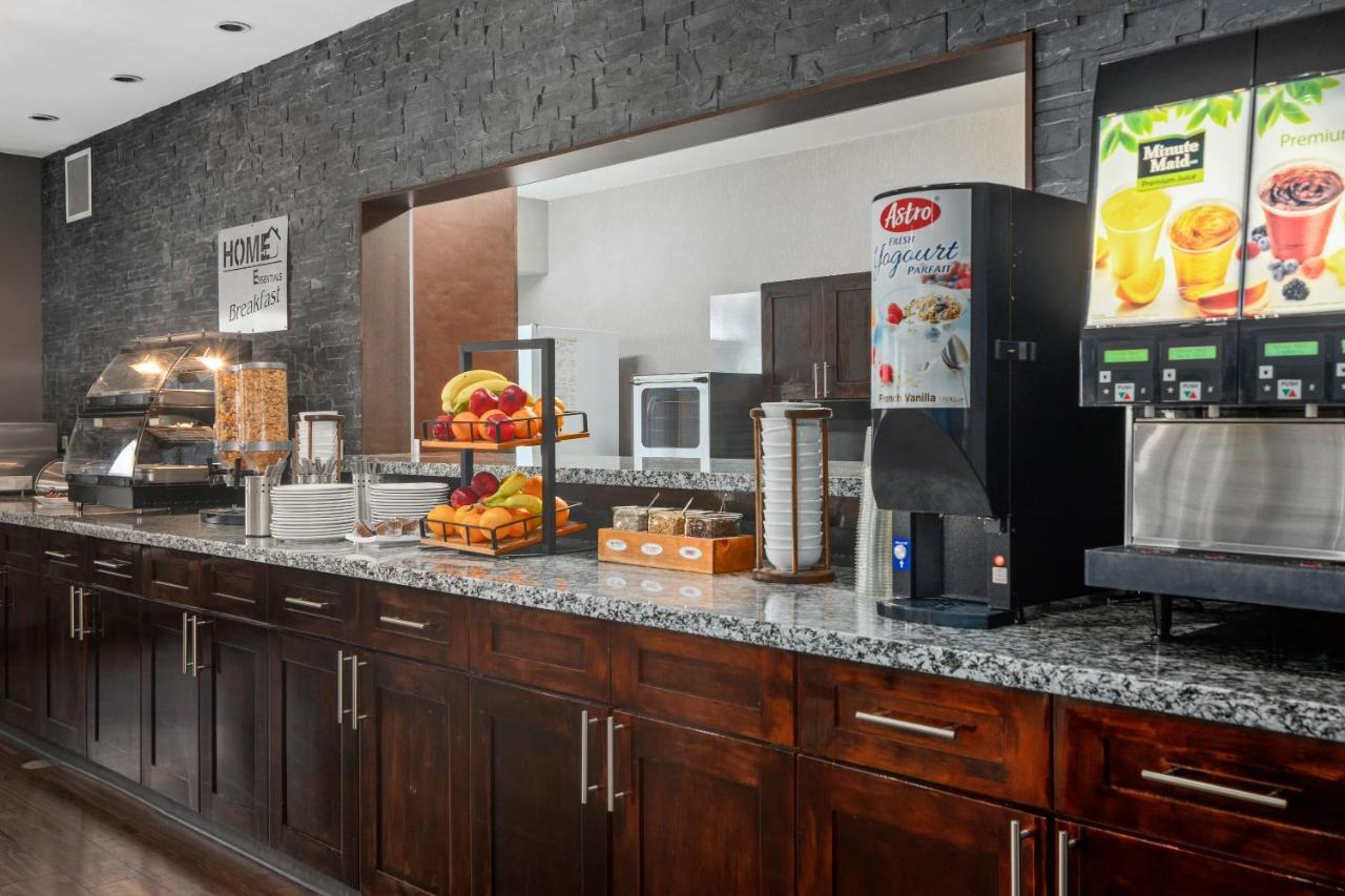 Home Inn & Suites Regina Airport Eksteriør bilde