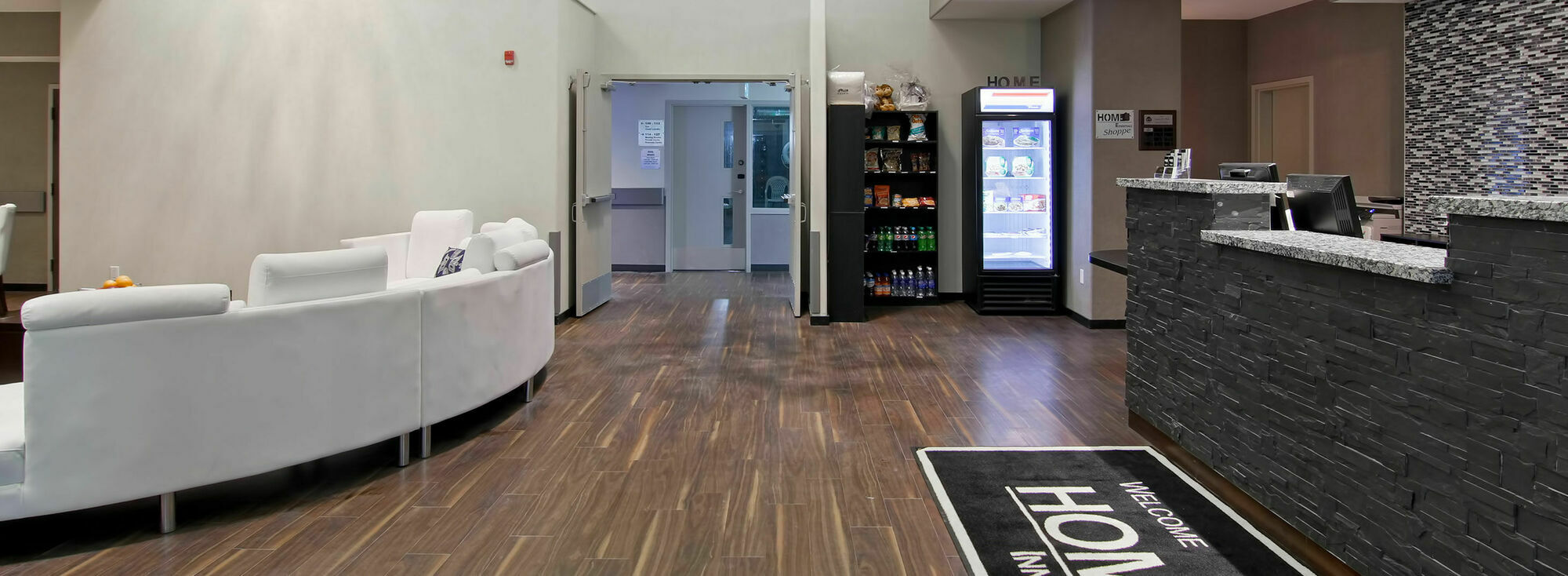 Home Inn & Suites Regina Airport Eksteriør bilde